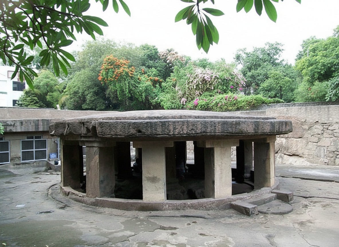Pataleshwar Cave Temple